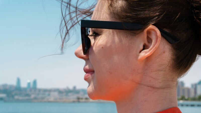 Best Migraine Glasses for Light Sensitivity in 2026: 5 Top-Rated Picks to Reduce Triggers and Photophobia Attacks