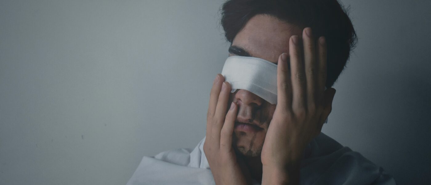 Best Migraine Eye Masks in 2026: 5 Picks for Light-Blocking Relief