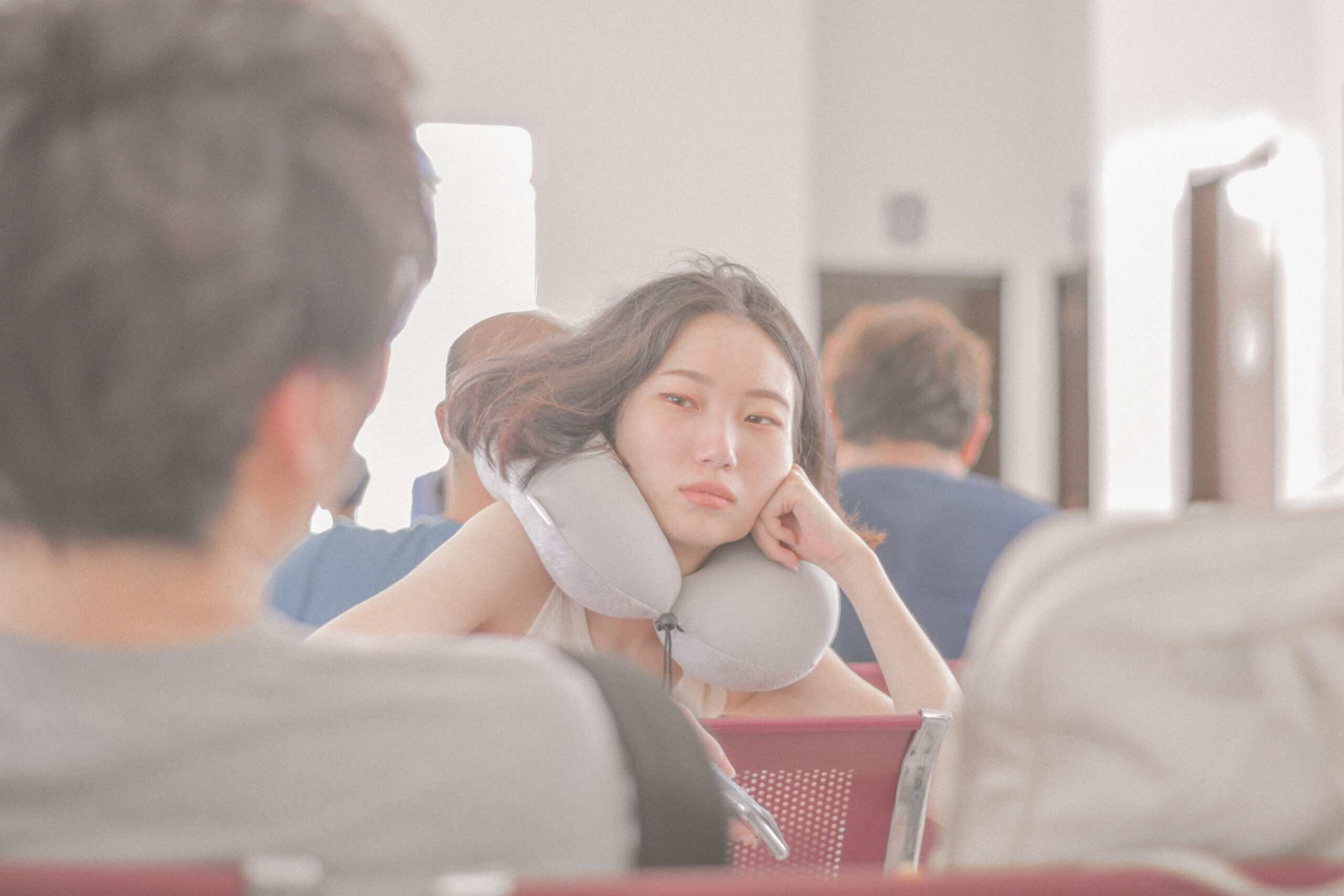 Best Neck Pillows for Migraine in 2026: Support and Alignment for Tension Relief