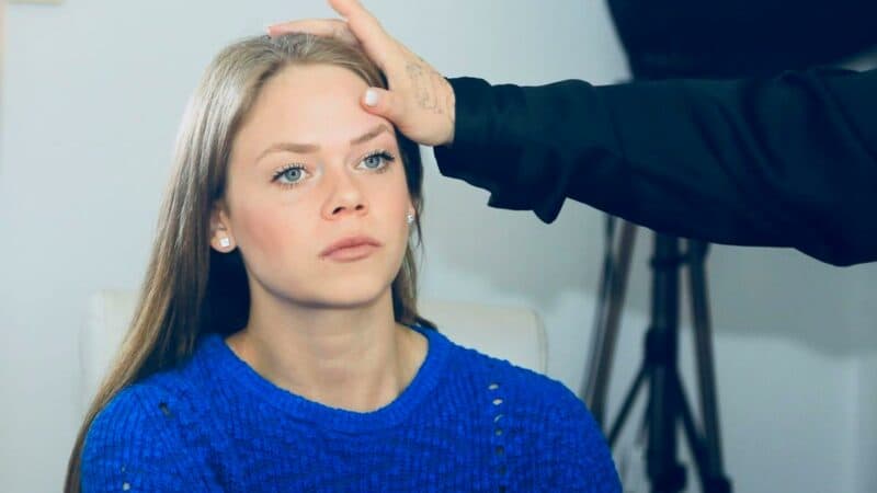 How to Support Someone With Migraines: A Guide to Sensory Sanctuary