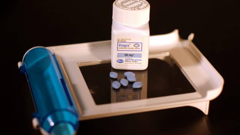 Build a Portable Blackout Kit: Migraine Emergency Essentials to Stop an Attack
