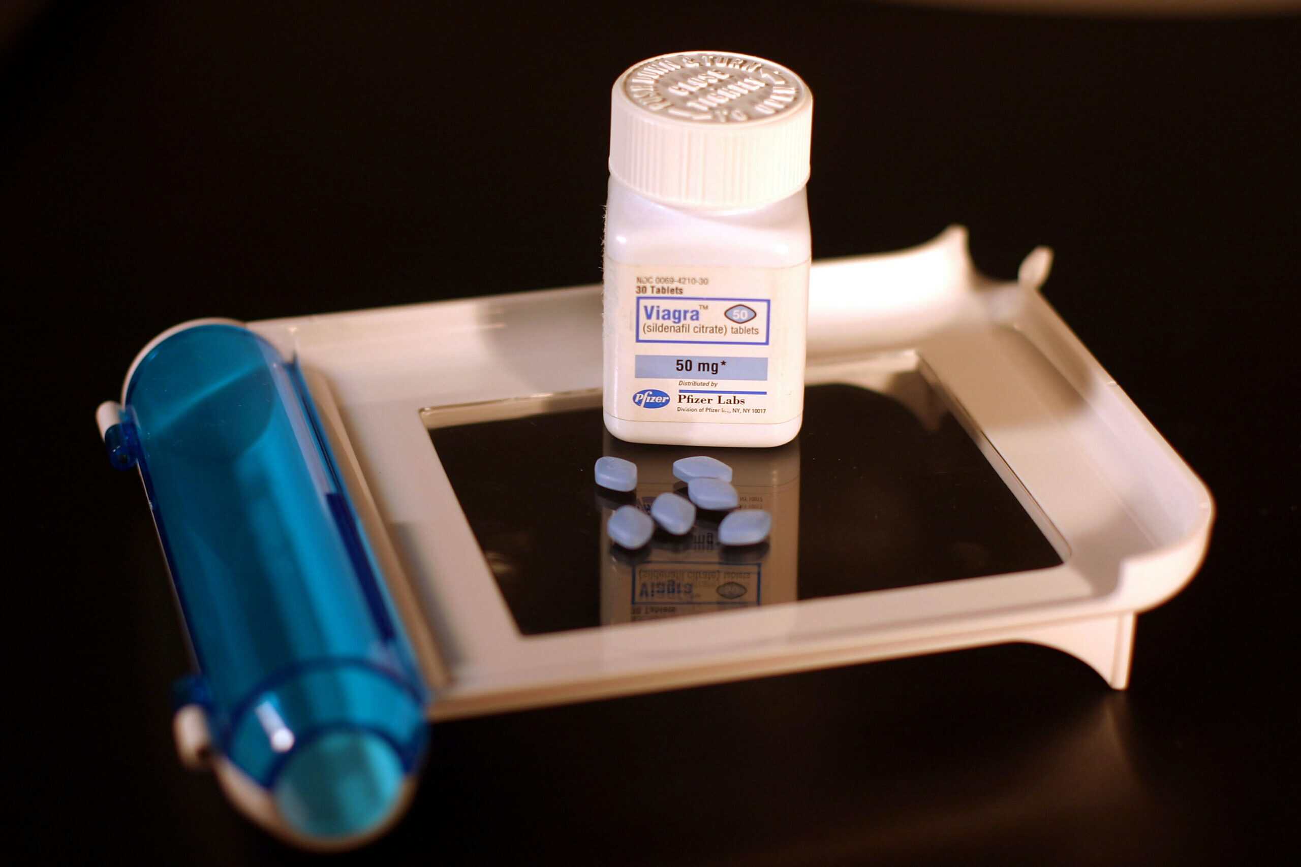 Build a Portable Blackout Kit: Migraine Emergency Essentials to Stop an Attack