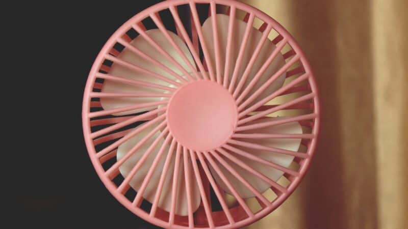 Best Handheld Fans for Migraine Relief in 2026: Quiet, Portable Cooling When Heat Is the Trigger