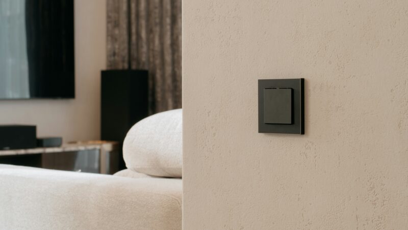 Best Dimmer Switches for Migraine in 2026: Turn Down the Lights Without Flicker