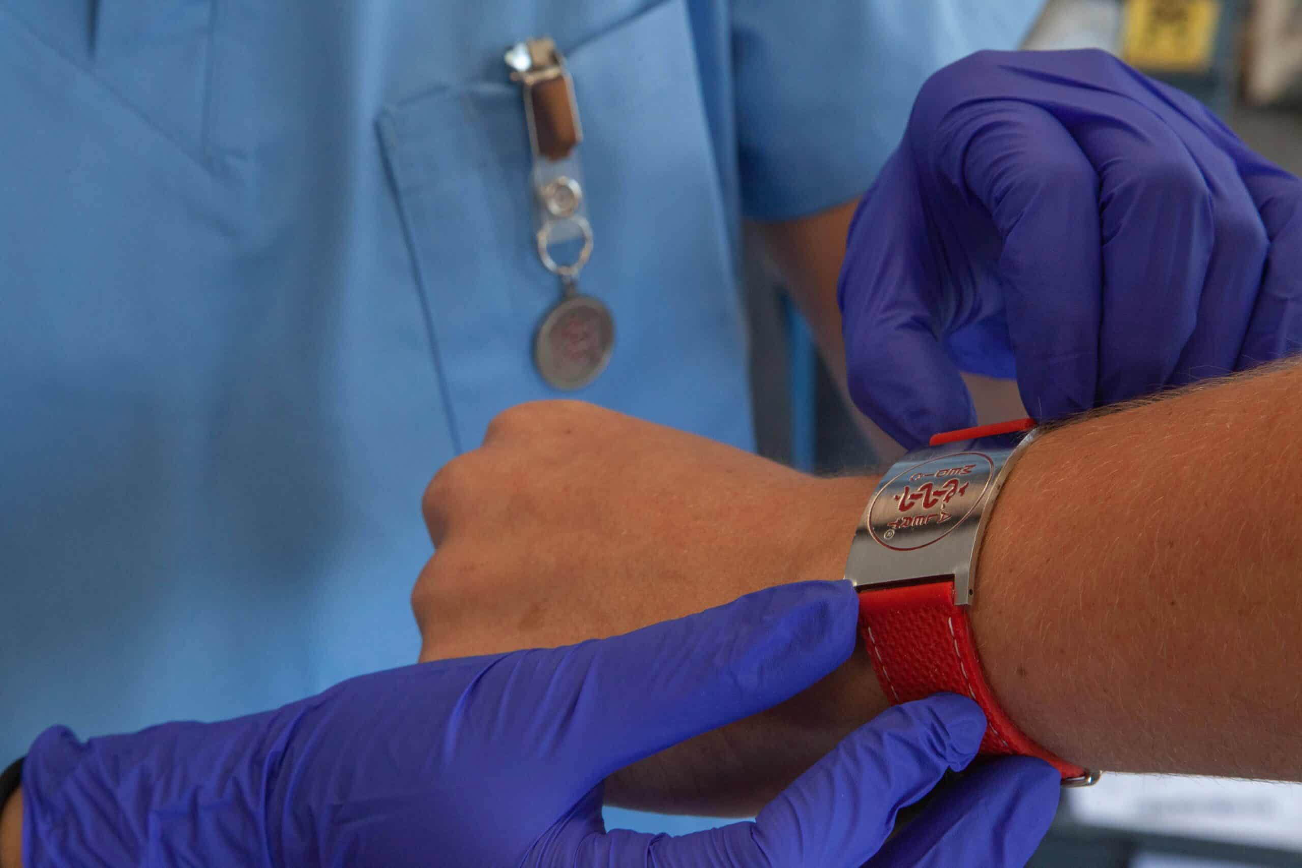 Best Medical ID Bracelets for Chronic Migraine in 2026: What to Engrave and When It Matters