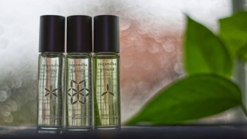 Best Migraine Relief Roll-Ons in 2026: Portable Essential Oil and Cooling Sticks