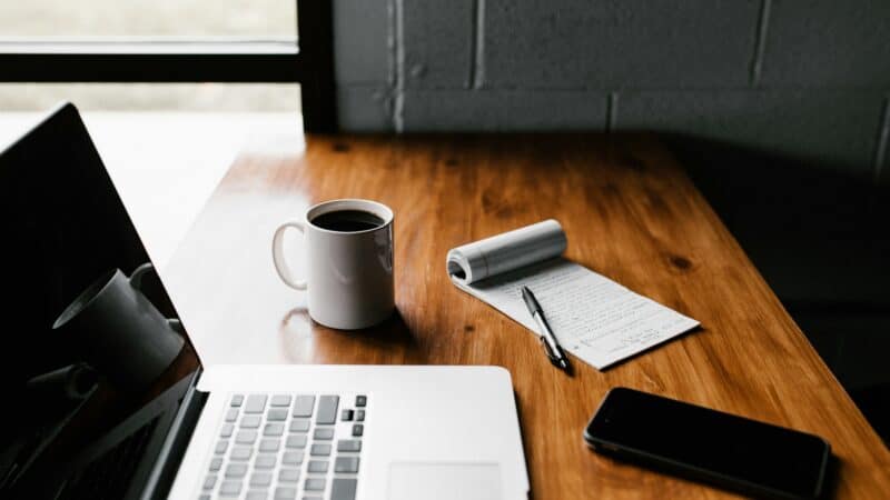 How to Create a Migraine-Friendly Workspace: Reduce Triggers at Your Desk