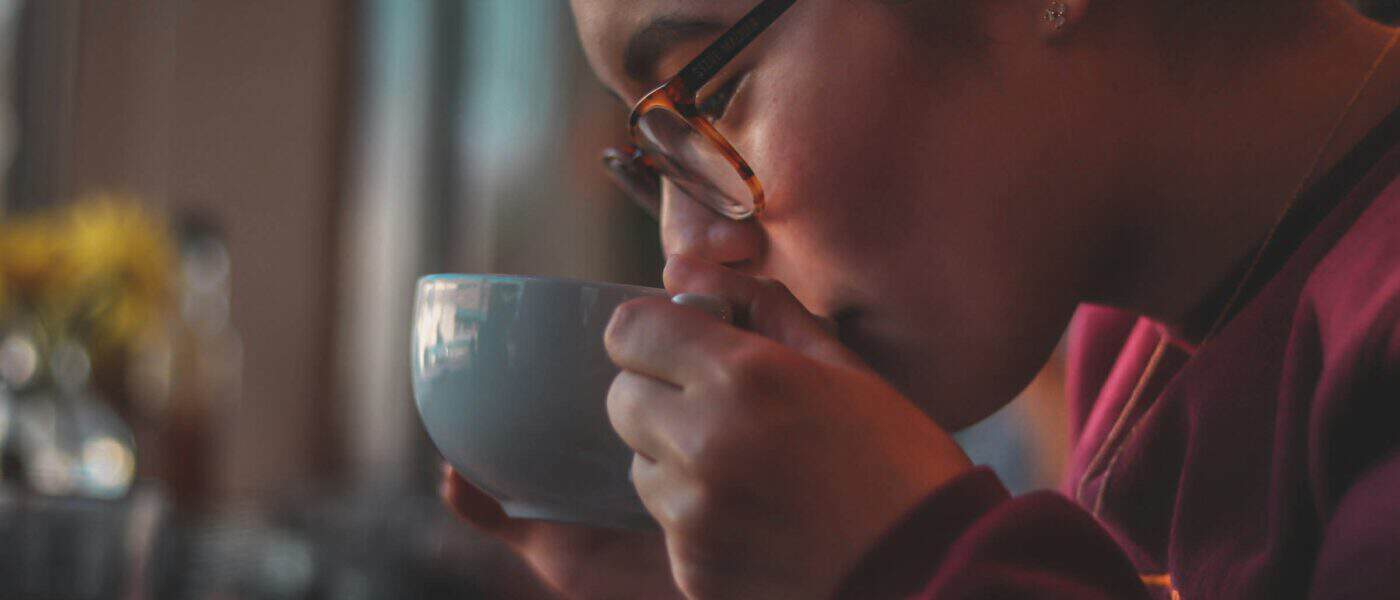 Can Caffeine Help a Migraine? The Double-Edged Relationship Explained