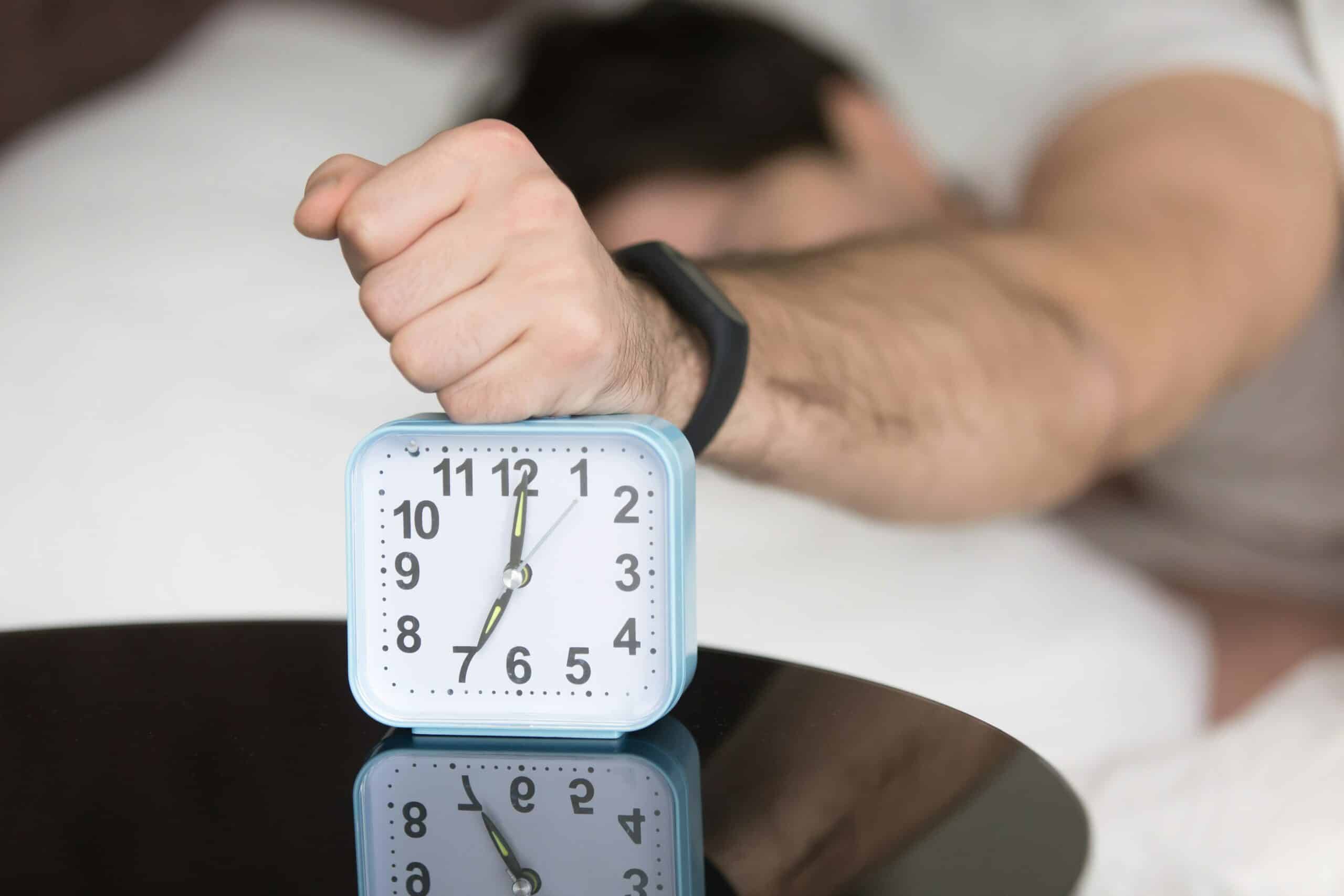 Why Do I Wake Up With Migraines: Morning Causes Explained