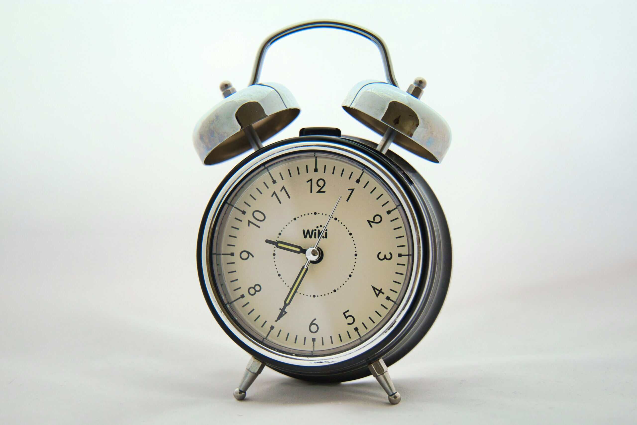 Best Migraine-Friendly Alarm Clocks in 2026: Waking Without the Jolt