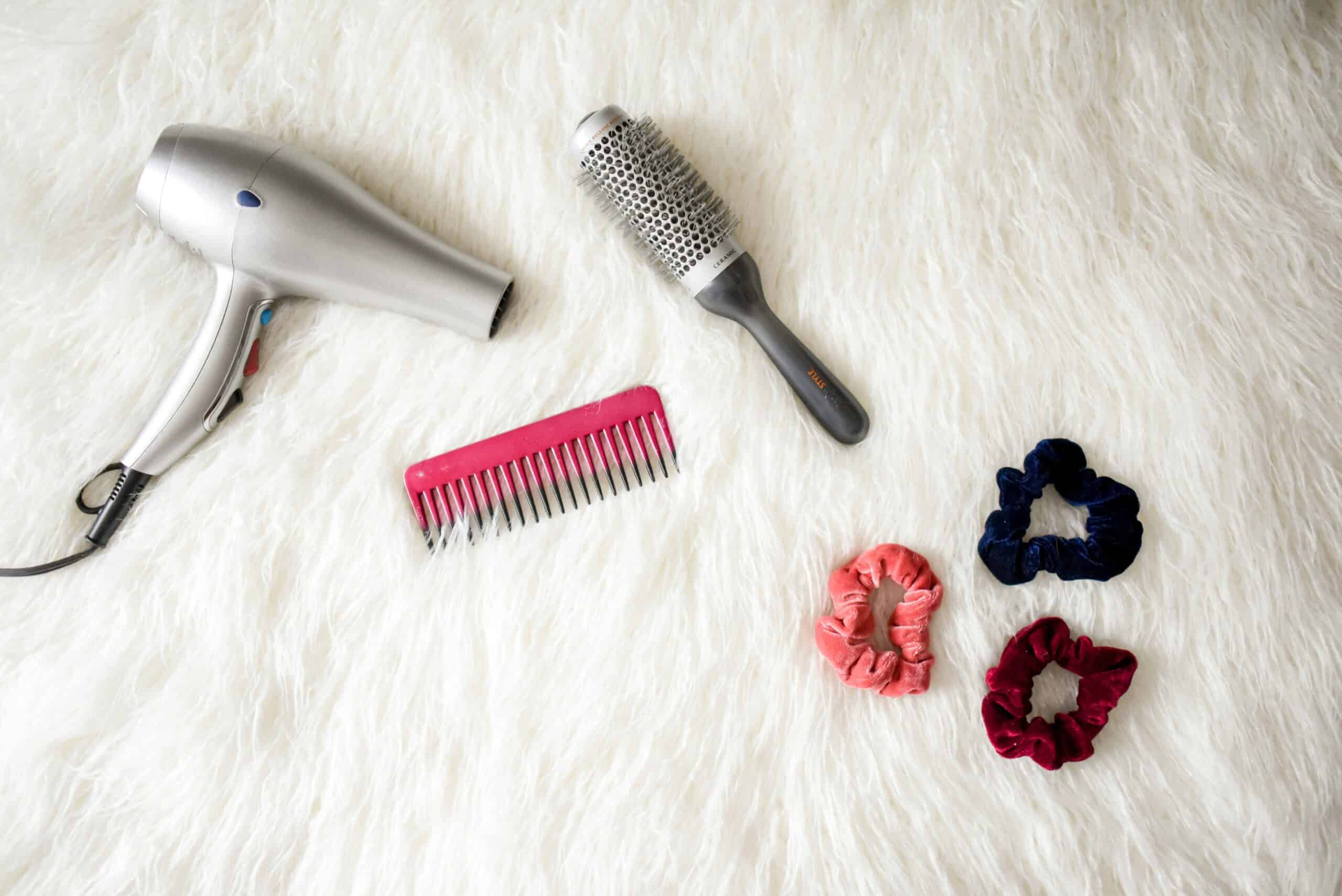 Best Hair Accessories That Do Not Trigger Headaches in 2026: Traction, Compression, and What to Wear Instead