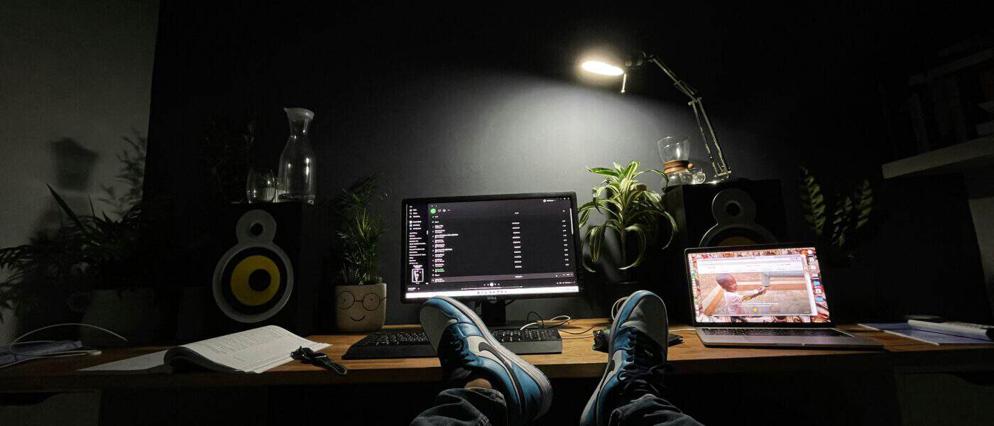 Best Desk Footrests for Posture in 2026: Fixing the Chair From the Floor Up