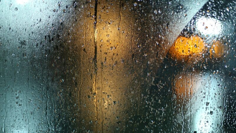 Does Weather Change Trigger Migraines: What the Research Says and What It Does Not