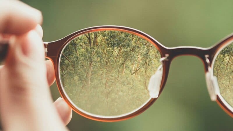 Do Progressive Lenses Cause Headaches: Distortion Zones, Posture, and Fitting Height