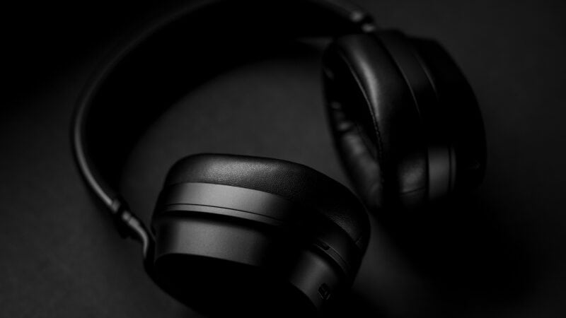 Do Noise Cancelling Headphones Help Migraines? Where They Help and Where They Backfire