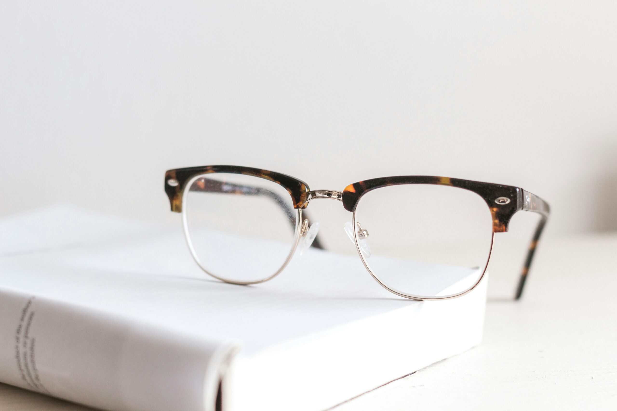 Why Do New Glasses Give Me a Headache: Adaptation, Fitting, and When to Go Back