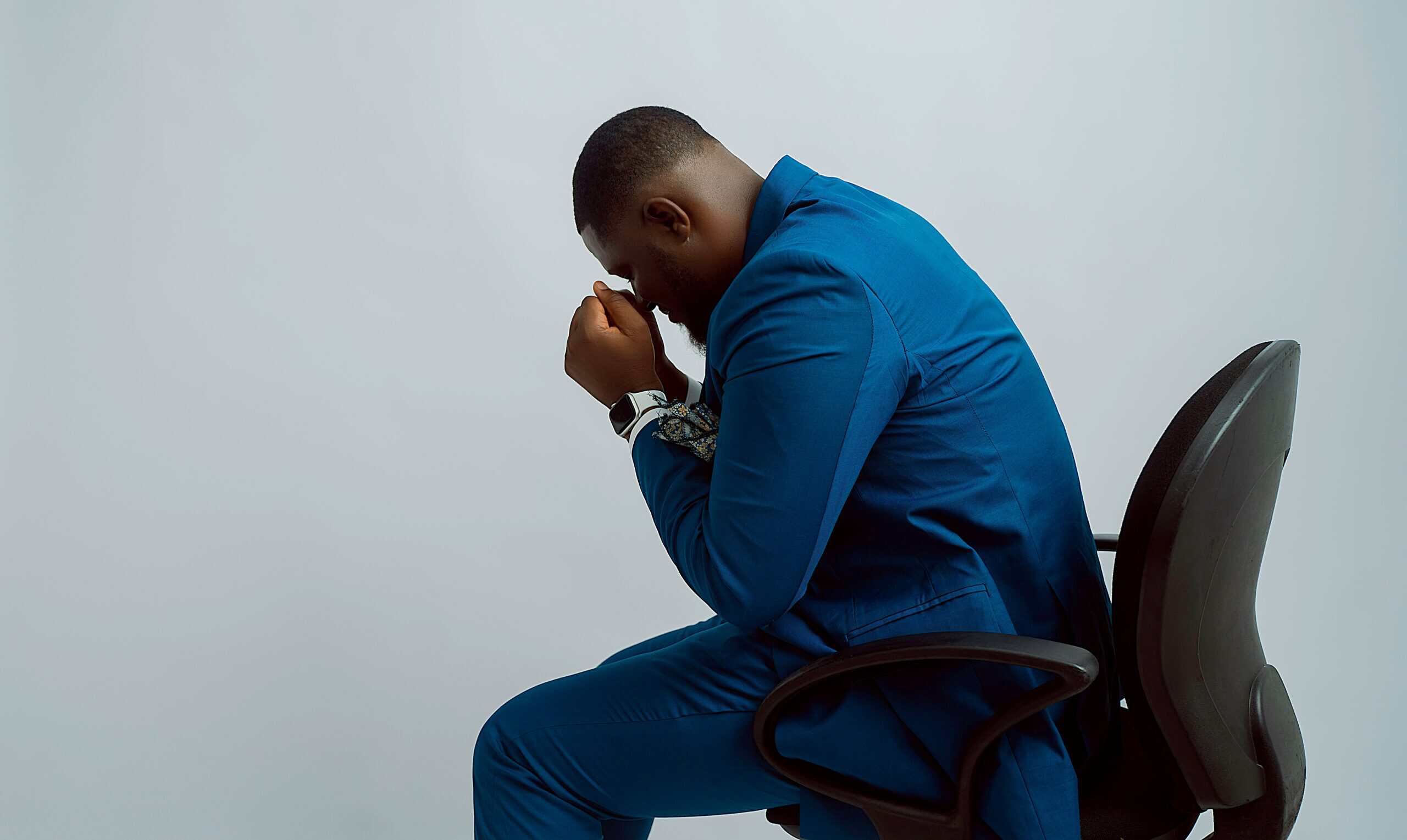 Does Posture Cause Migraines? What Neck Position Actually Contributes