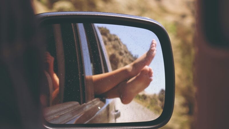 How to Handle a Migraine on a Road Trip: Pulling Over, Recovering, and Preparing the Car in Advance