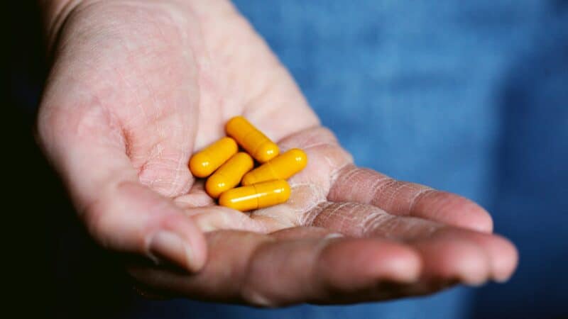 Best Turmeric and Curcumin Supplements for Inflammation in 2026: What the Labels Mean and What the Evidence Says