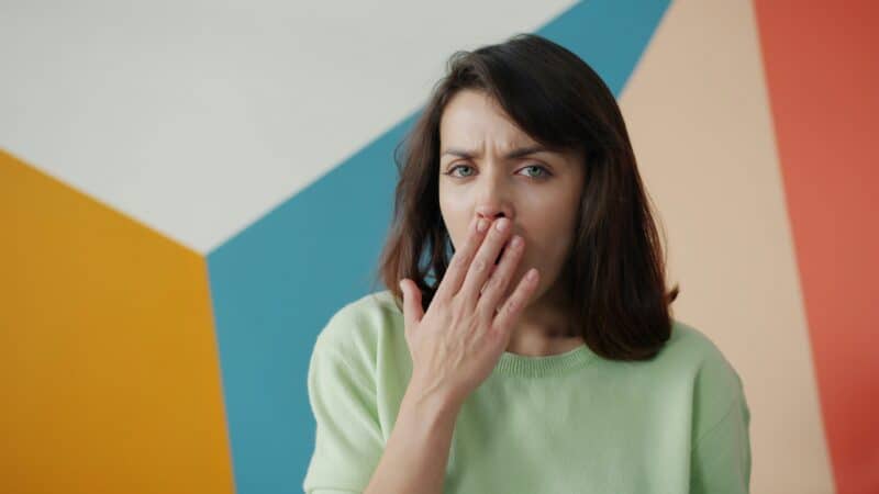 Why Do I Yawn Before a Migraine: One of the Most Reliable Warnings
